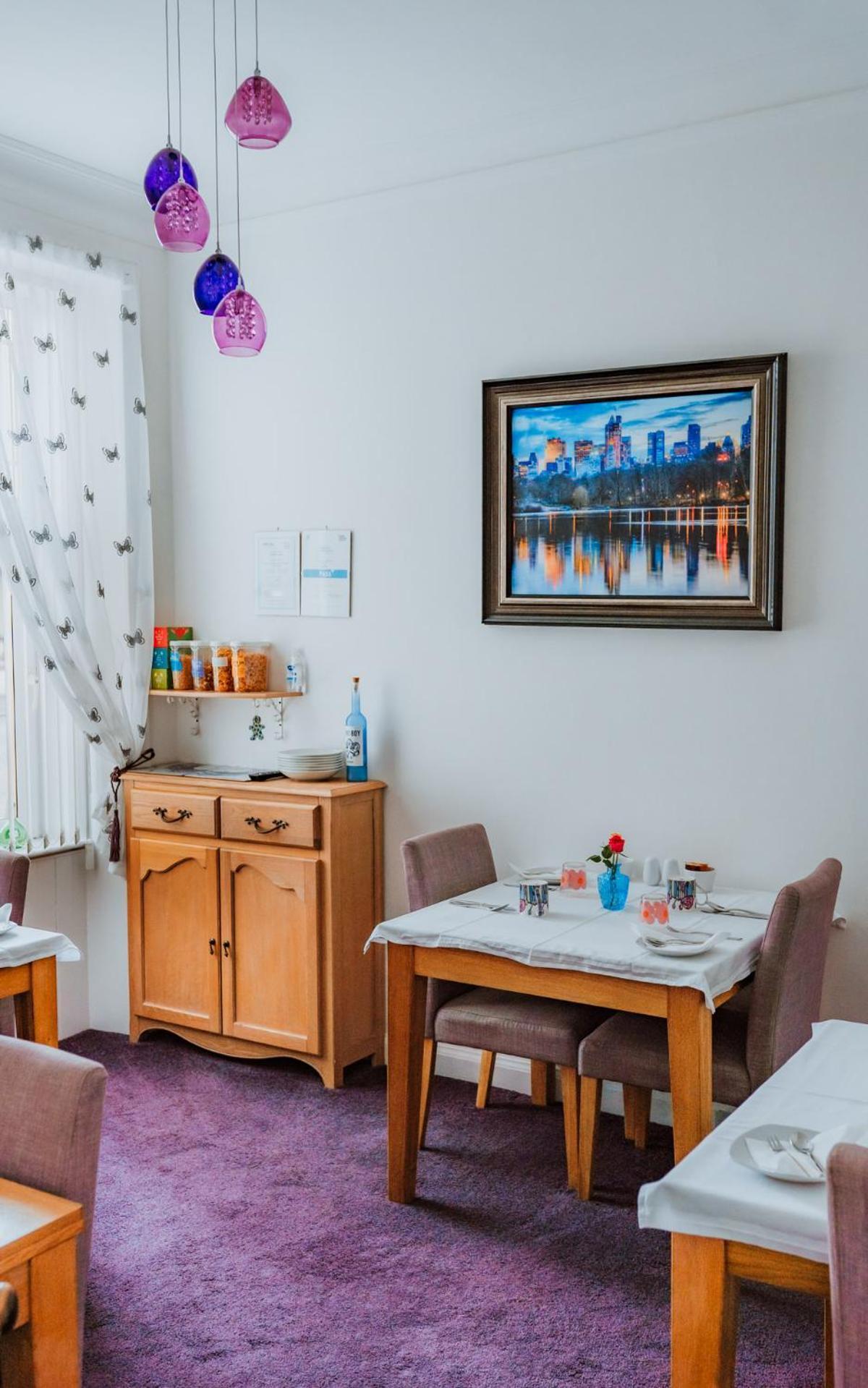 Dawn Break Guest House Largs Ngoại thất bức ảnh
